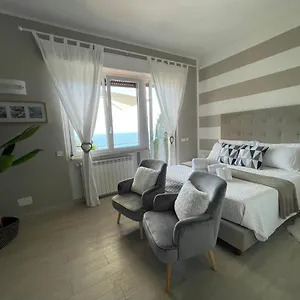 https://un-sogno-nel-golfo-dei-poeti-lerici.hotelitalianriviera.com
